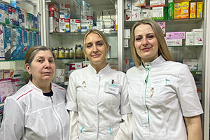 Марчук с сотрудницами