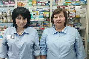 Заведующая с фармацевтом Галиной Черских