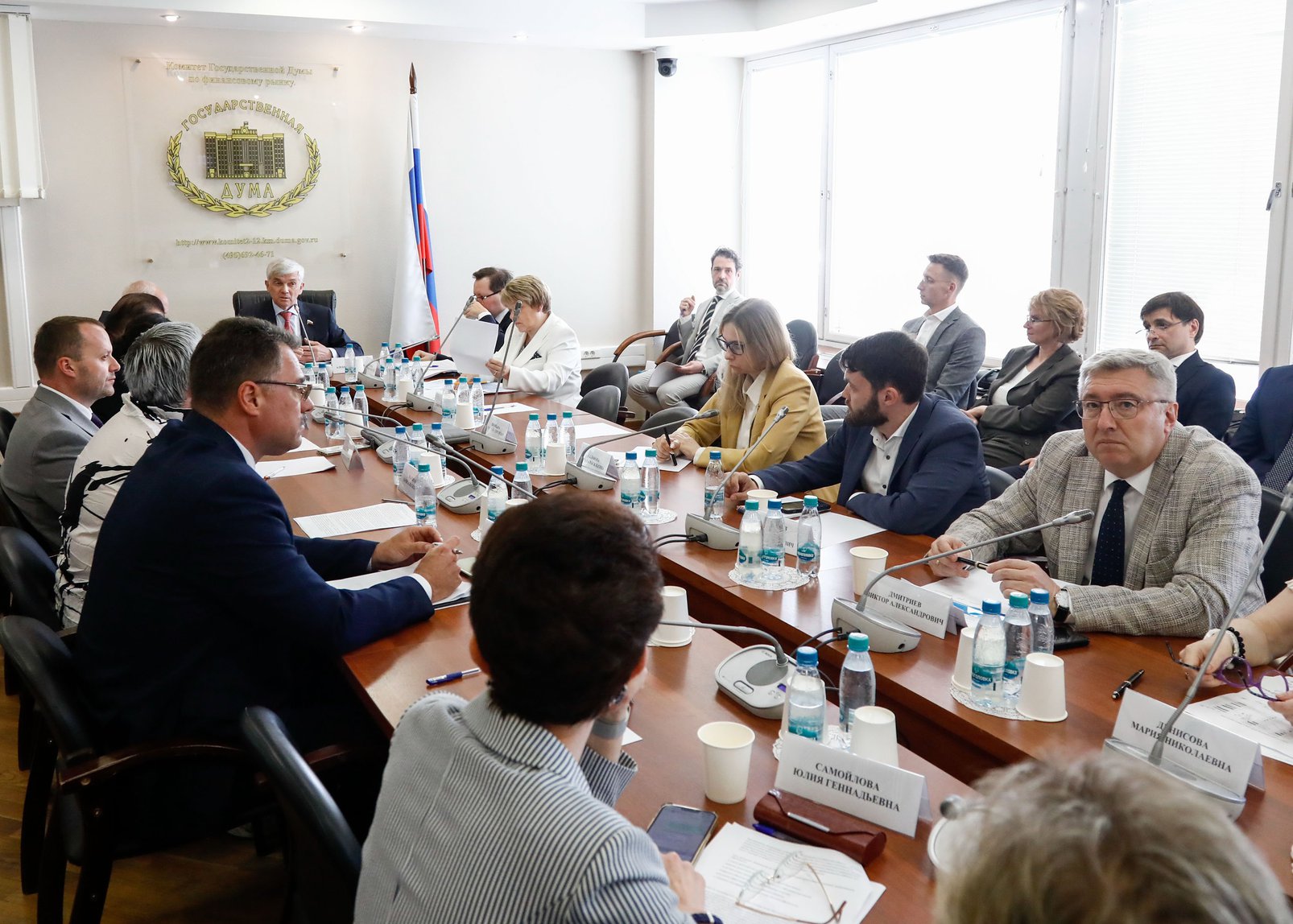 В Госдуме прошло обсуждение вопросов оптимизации процедуры госзакупок лекпрепаратов 